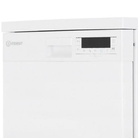Посудомоечная машина Indesit DFS 1C67 белый