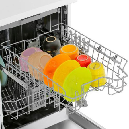 Посудомоечная машина Indesit DFS 2A59 белый